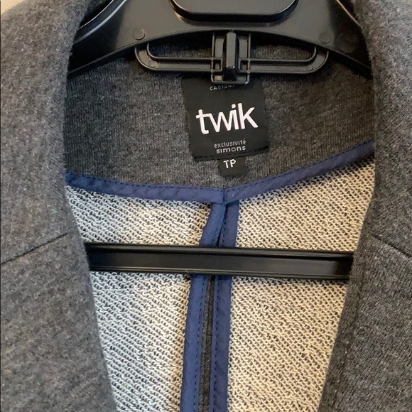 Schoolboy style jacket in comfy fleece from Simons - Picture 2 of 5